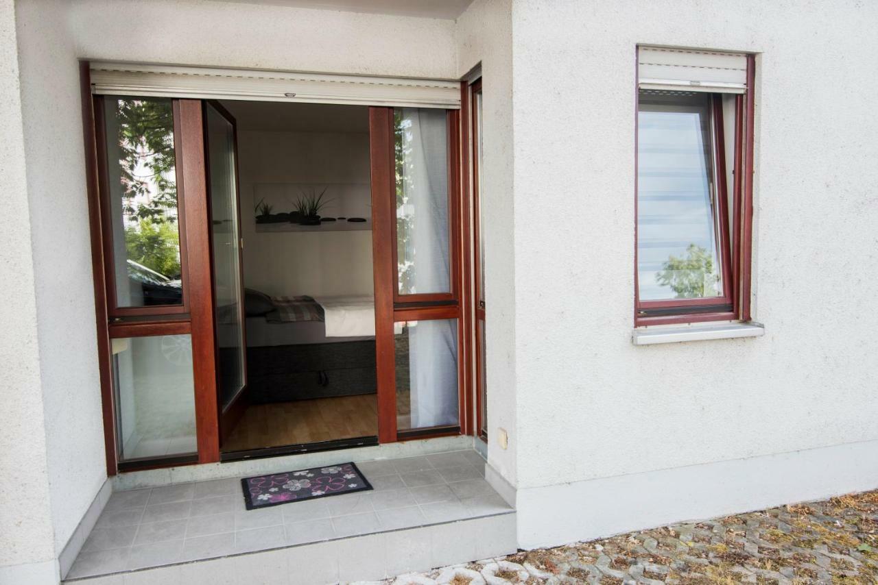 Ferienwohnung Dennis 로라흐 외부 사진